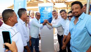 Governador em exerccio, Amlio Cayres, inaugura a nova Praa Antnio Carlos de Frana, em Ponte Alta do Bom Jesus -